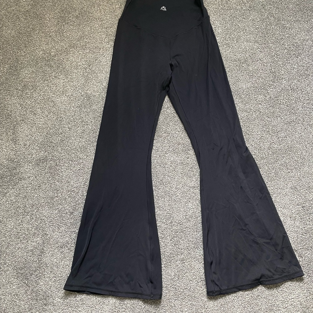 Black Flared Leggings/Yoga Pants - Sunzel